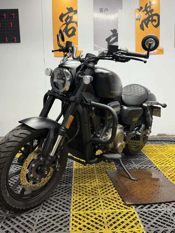二手QJMOTOR闪300