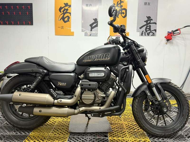 二手QJMOTOR闪300