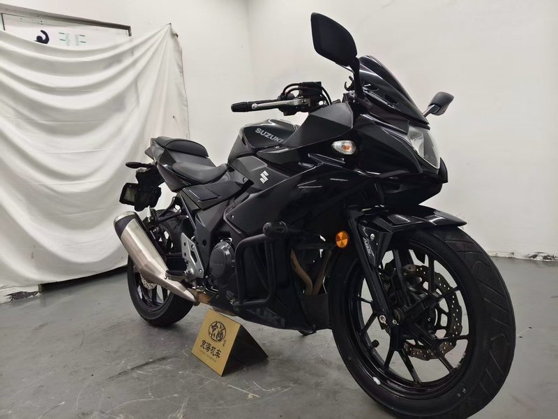 二手豪爵铃木GSX250R