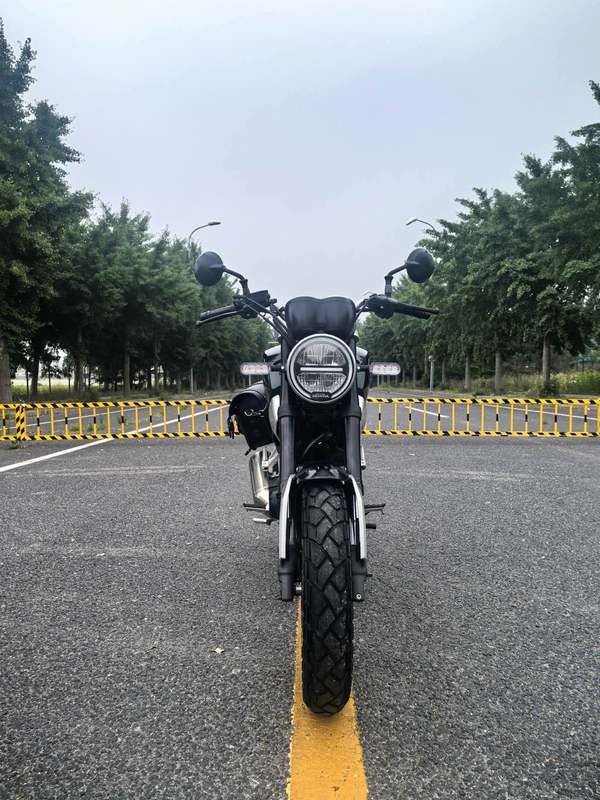 二手五羊本田鸷道 CB190SS