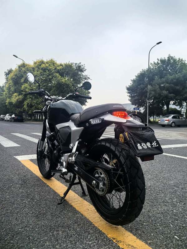二手五羊本田鸷道 CB190SS
