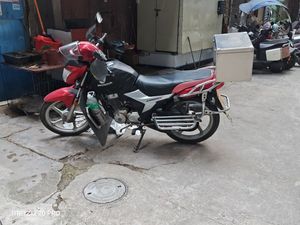 二手五羊本田CB150S雄帅