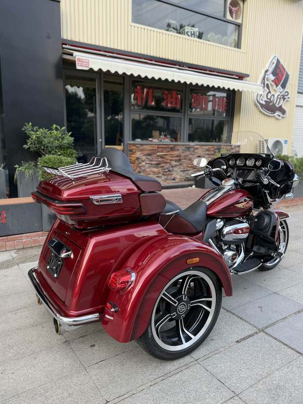 二手哈雷戴维森Tri Glide