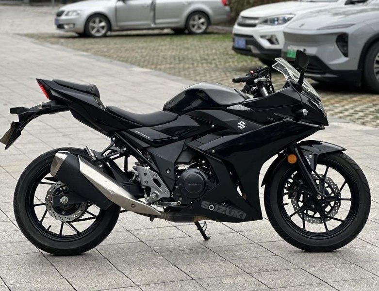 二手豪爵铃木GSX250R