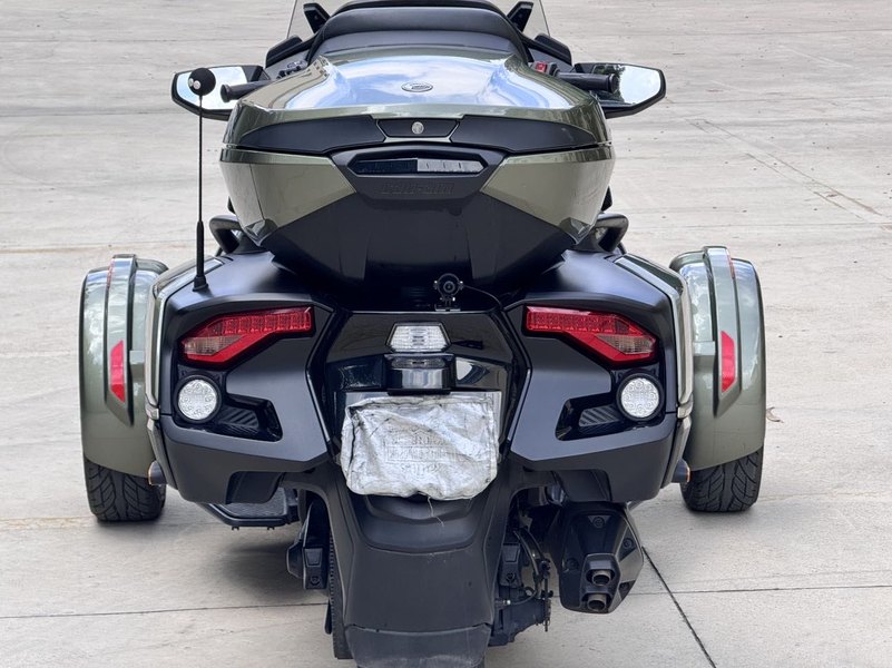 二手庞巴迪Spyder RT