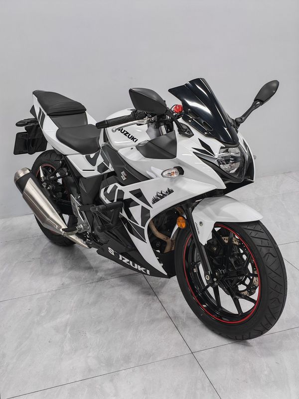 二手豪爵铃木GSX250R