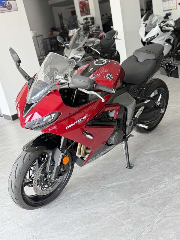 二手凯旋Daytona 660