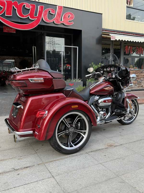二手哈雷戴维森Tri Glide
