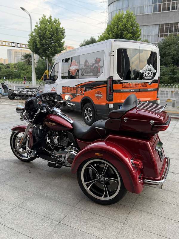 二手哈雷戴维森Tri Glide