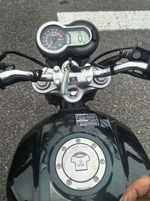 二手五羊本田鸷道 CB190SS