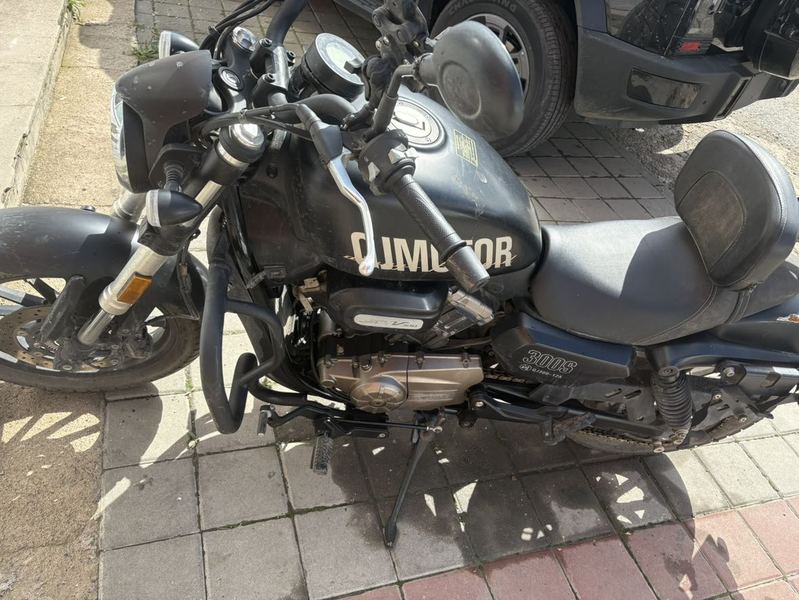 二手QJMOTOR闪300