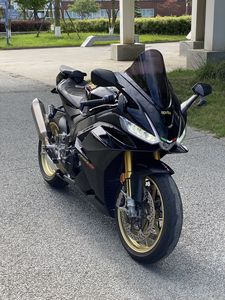 二手阿普利亚RSV4