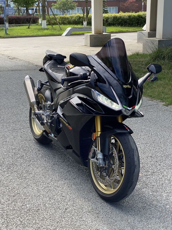 二手阿普利亚RSV4