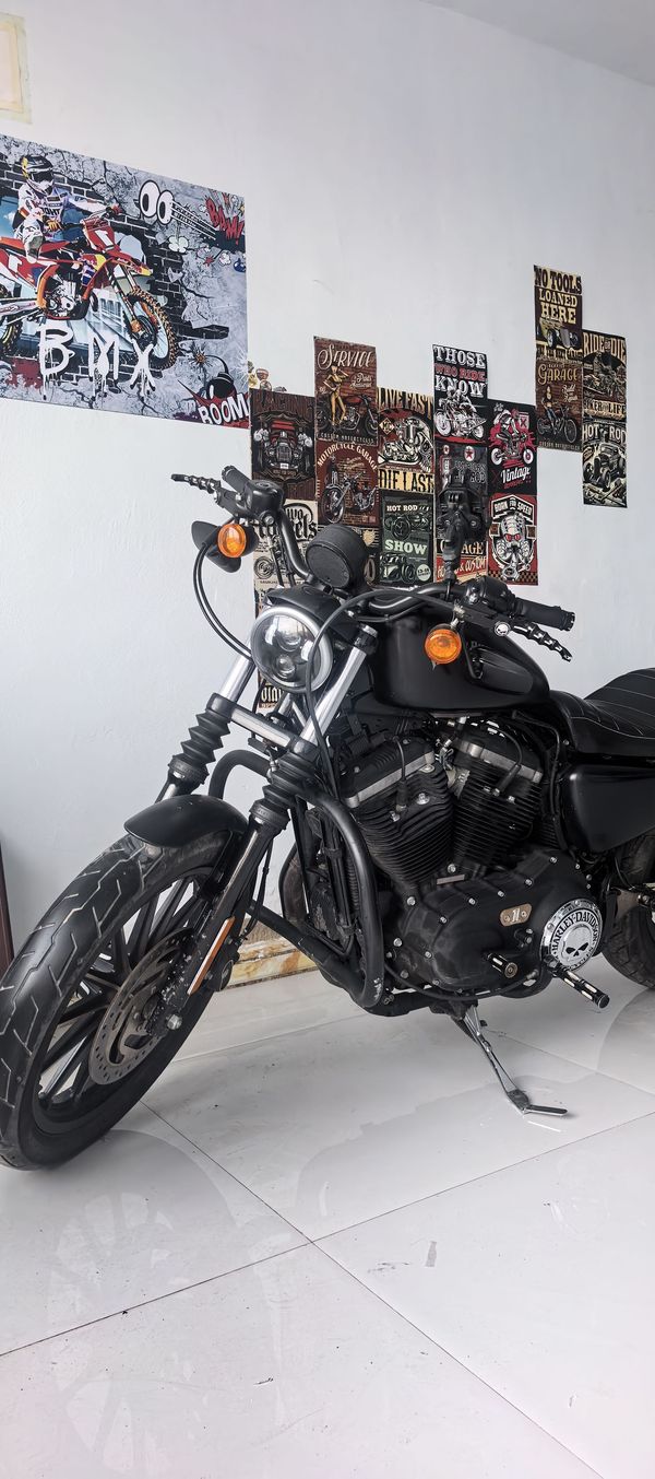 二手哈雷戴维森Iron883 硬汉