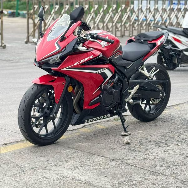 二手本田CBR400R