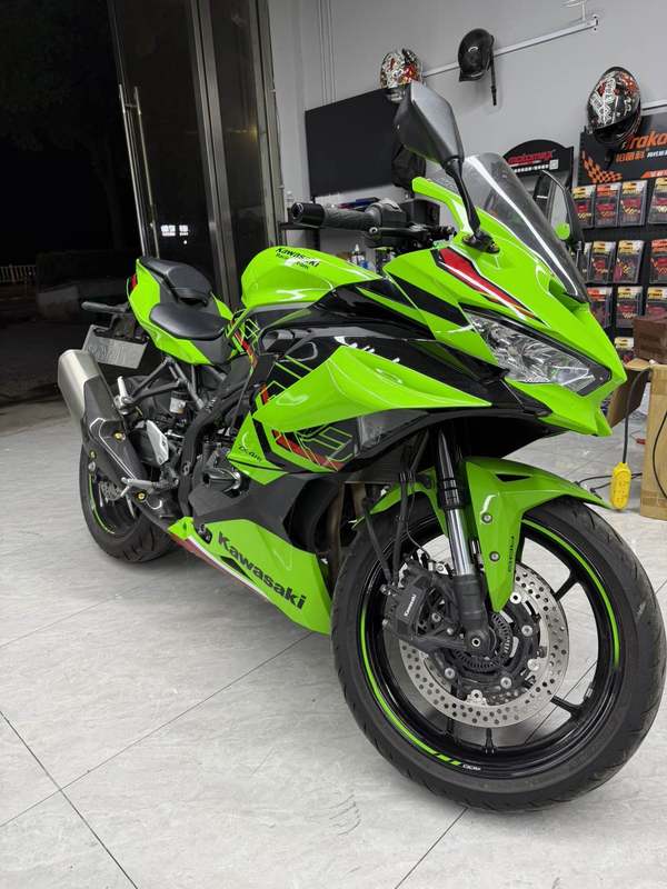 二手川崎ZX-4R
