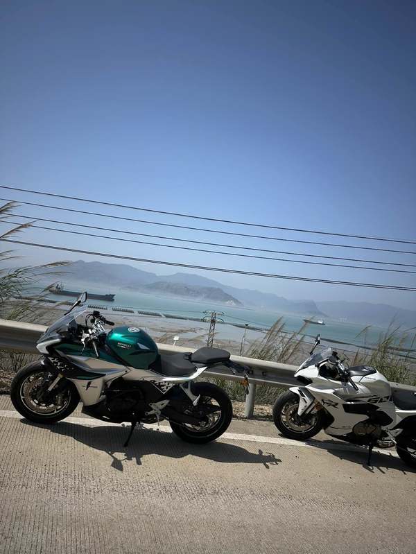 二手贝纳利龙卷风 Tornado 552R