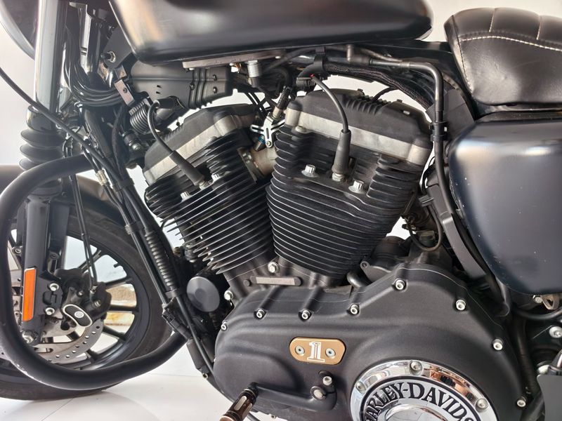 二手哈雷戴维森Iron883 硬汉