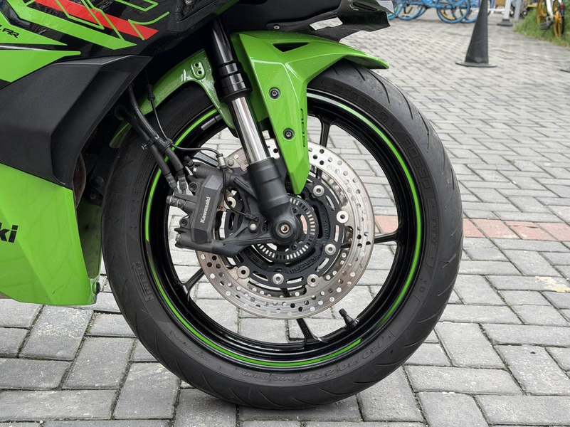 二手川崎ZX-4R