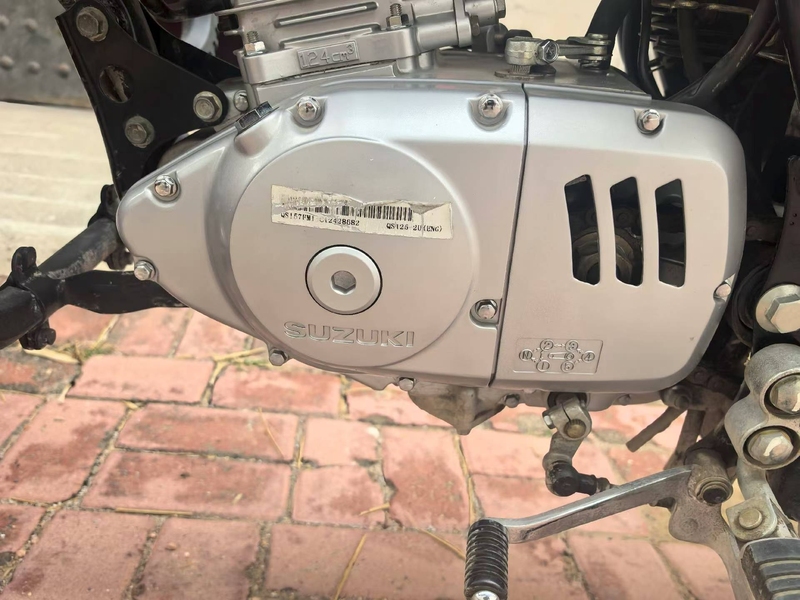 二手济南铃木骏威GSX125 高级版