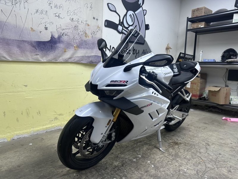 二手张雪机车820RR