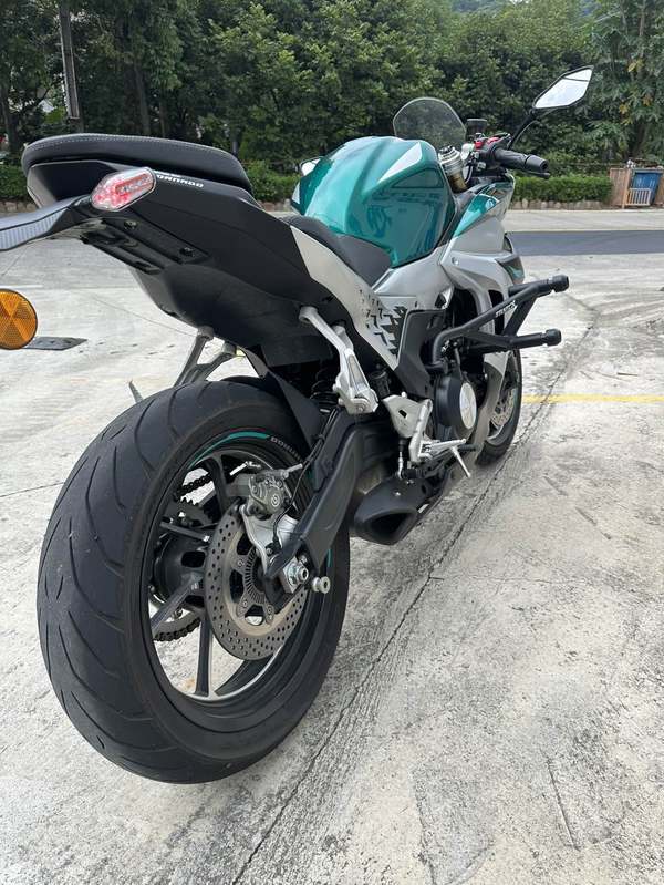 二手贝纳利龙卷风 Tornado 552R