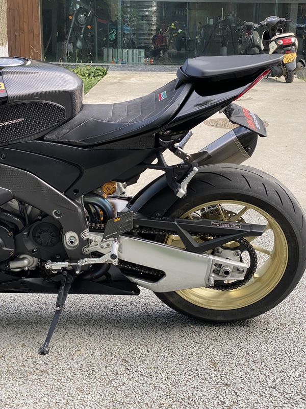二手阿普利亚RSV4