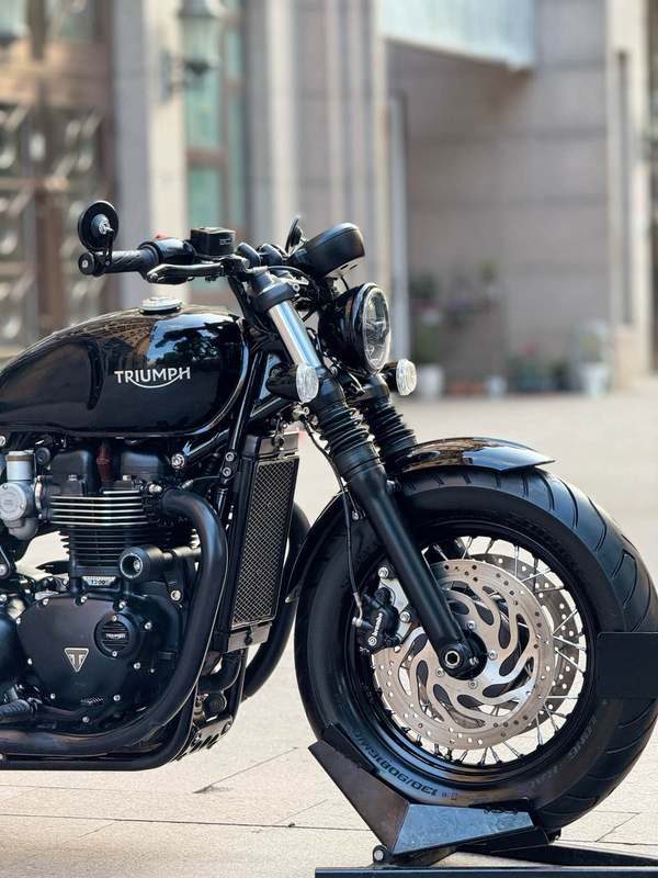 二手凯旋Bonneville Bobber