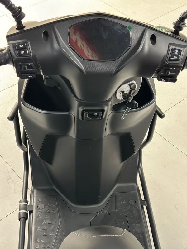 二手QJMOTOR鸿150RS