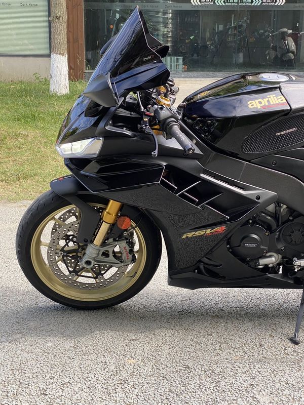 二手阿普利亚RSV4
