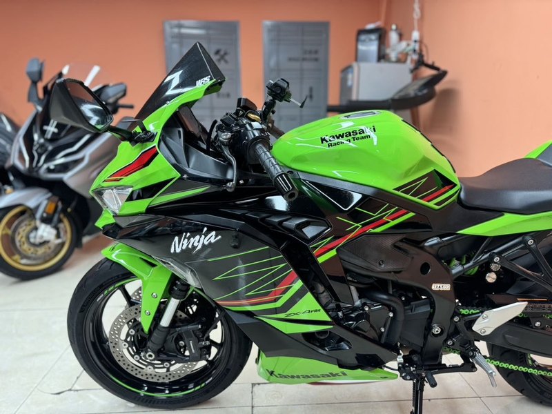 二手川崎ZX-4R