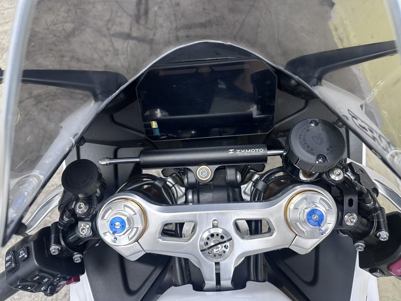 二手张雪机车820RR