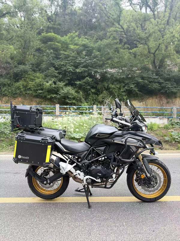 二手贝纳利TRK552