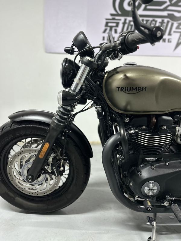 二手凯旋Bonneville Bobber