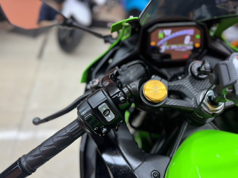 二手川崎ZX-4R