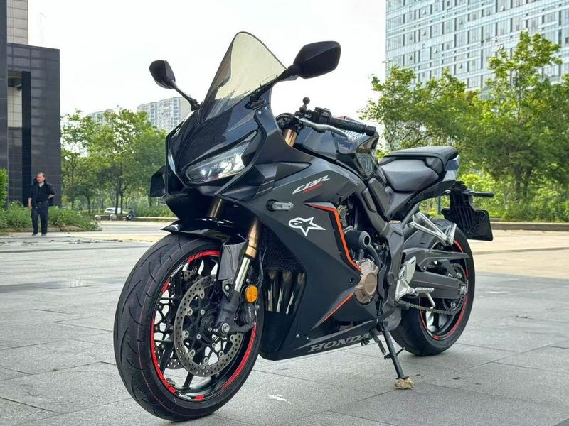 二手本田CBR650R