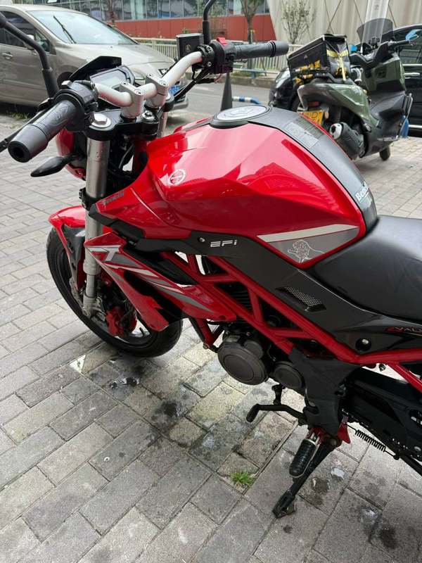 二手贝纳利红宝龙 TNT150i