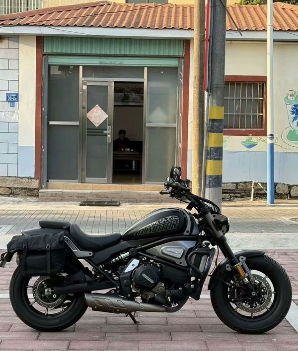 二手QJMOTOR闪700