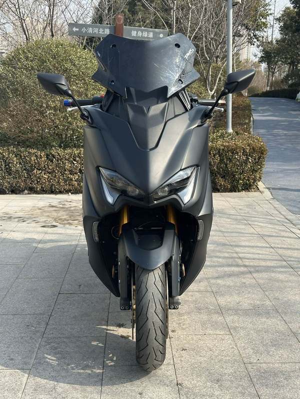 二手雅马哈TMAX