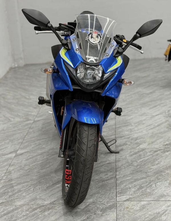 二手豪爵铃木GSX250R