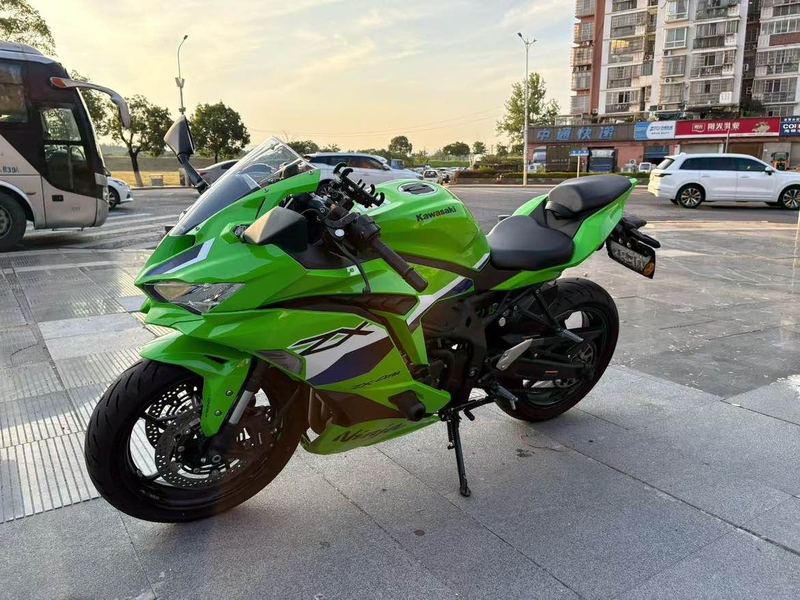 二手川崎ZX-4R