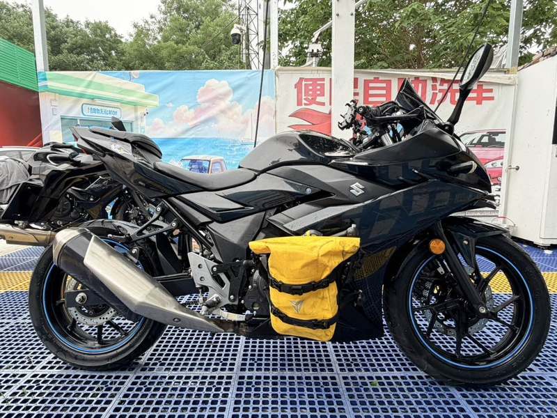 二手豪爵铃木GSX250R
