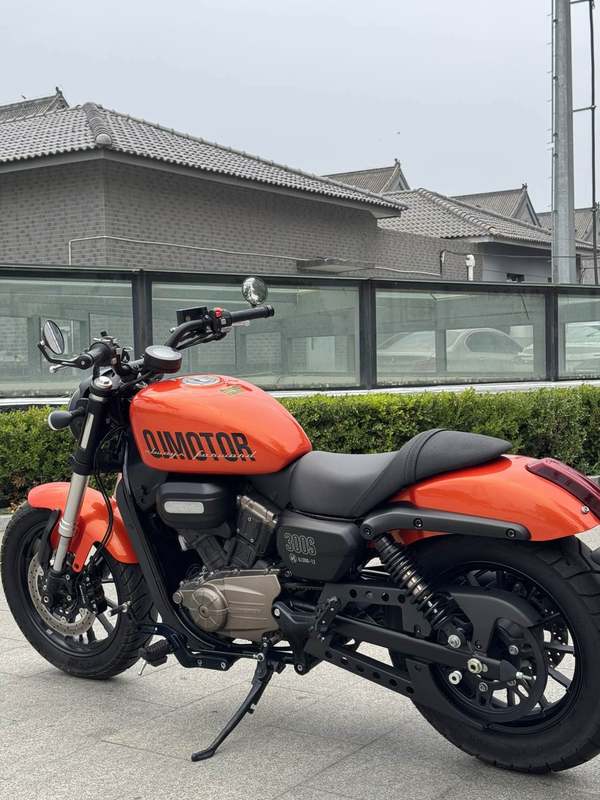 二手QJMOTOR闪300