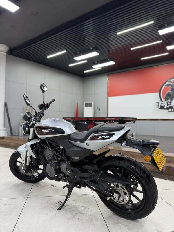 二手哈雷戴维森X 350