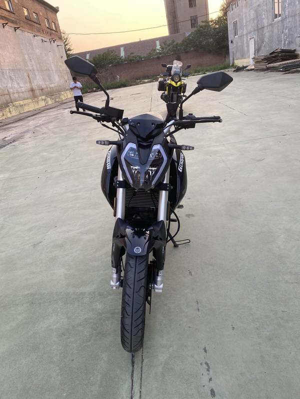 二手贝纳利小迅龙 BN150S