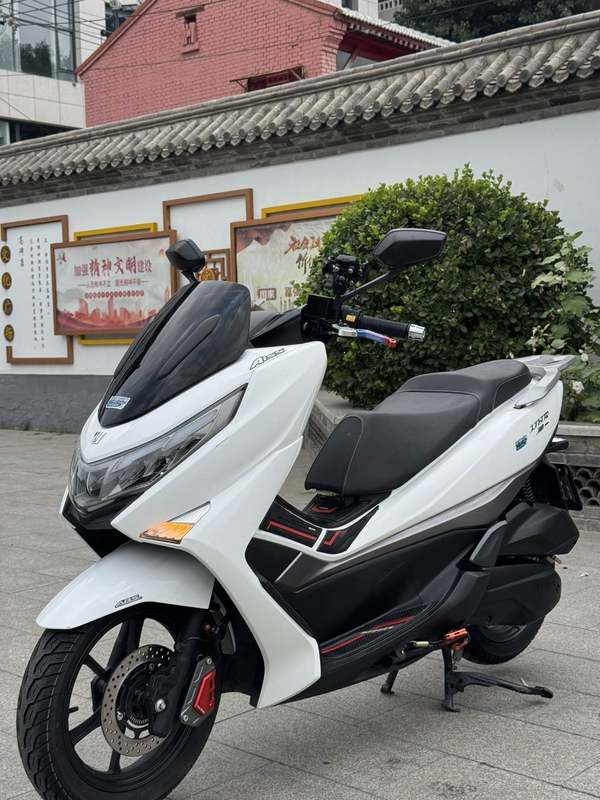 二手豪爵UHR150