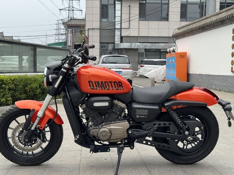 二手QJMOTOR闪300