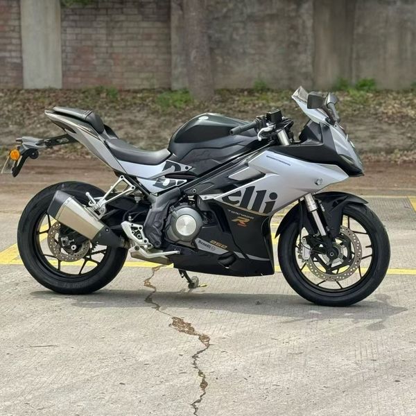 二手贝纳利龙卷风 Tornado 252R