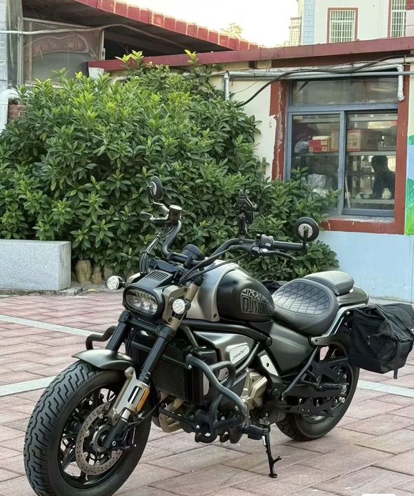 二手QJMOTOR闪700