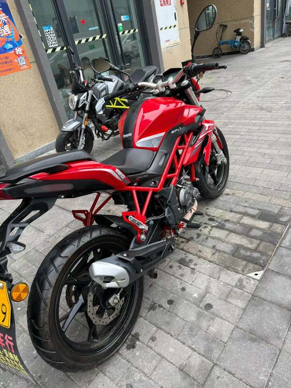 二手贝纳利红宝龙 TNT150i